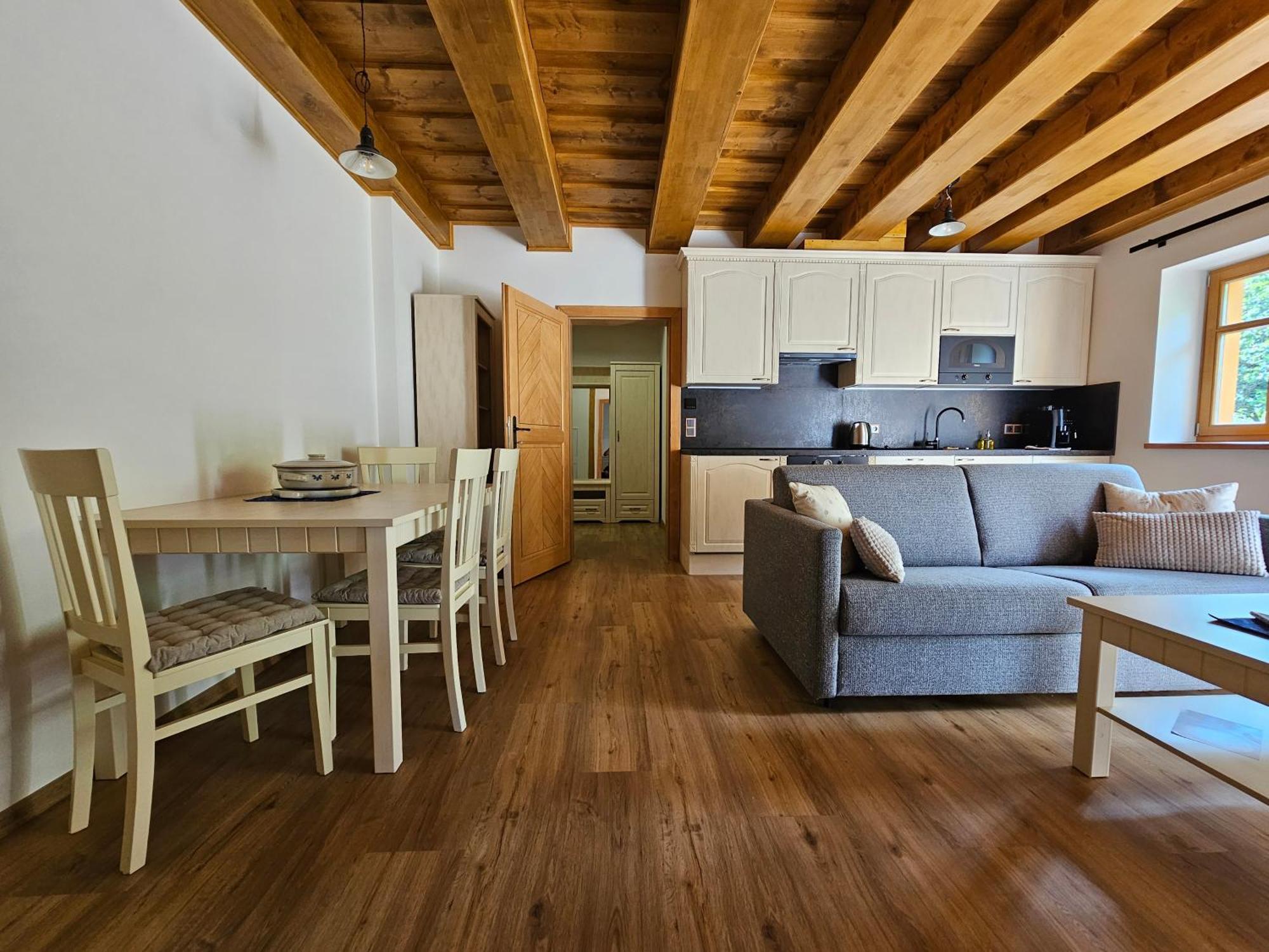 Apartmany Jezerne Velké Karlovice Zewnętrze zdjęcie