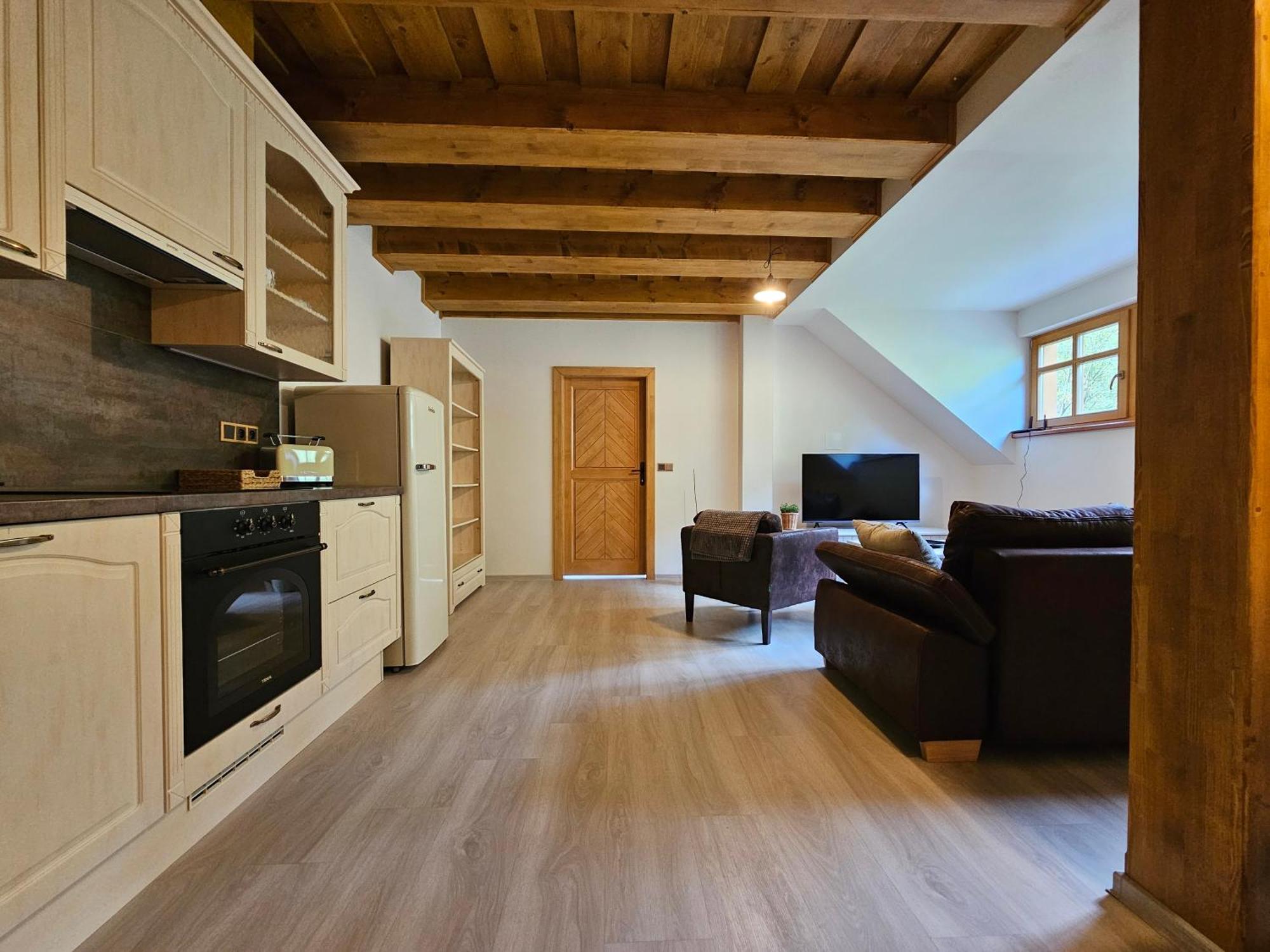 Apartmany Jezerne Velké Karlovice Pokój zdjęcie